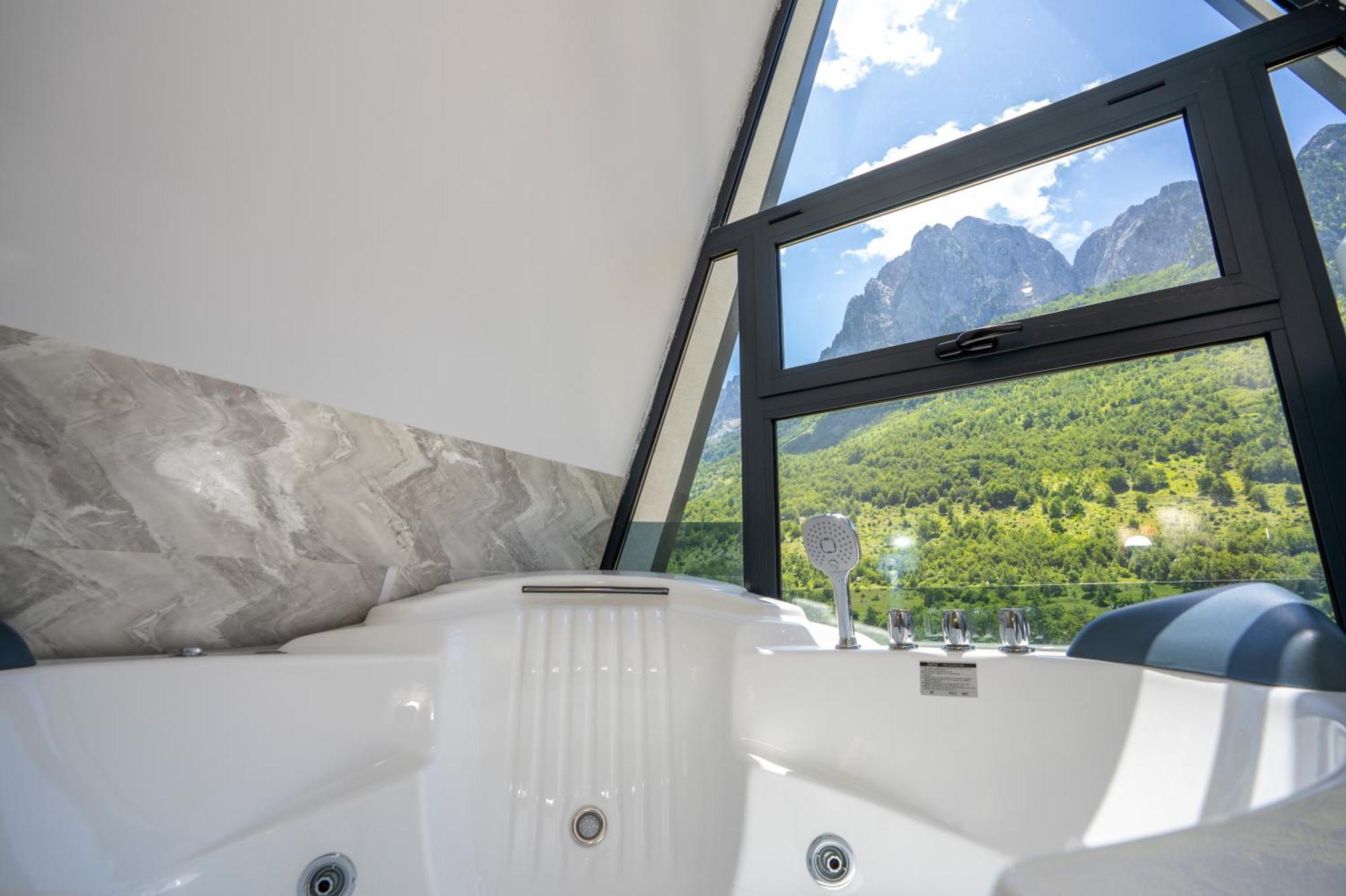 Arditi's Chalet Boge